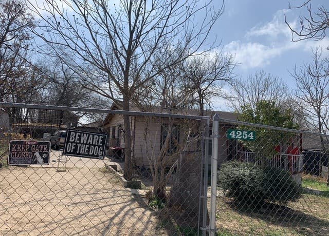 2-bedroom rental at 4254 Twin Vly in Von Ormy, TX — photo 4
