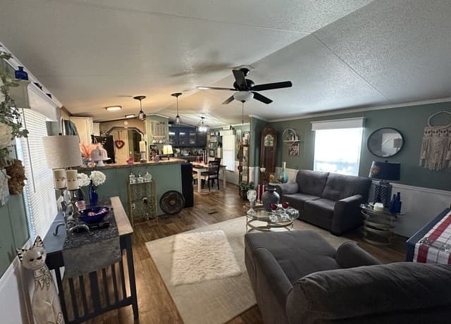 3-bedroom rental at 261 Pr 1514 in Bandera, TX — photo 5