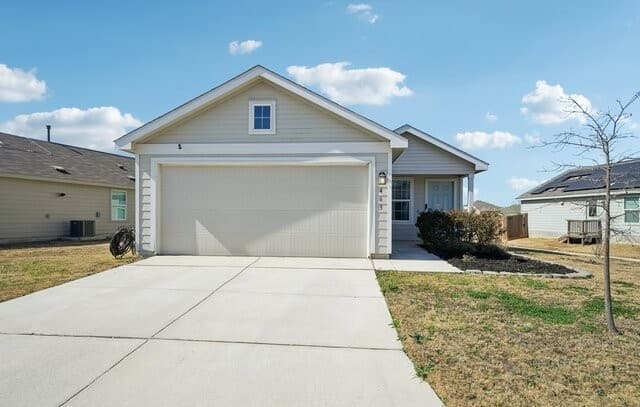 4-bedroom rental at 463 Filibuster in San Antonio, TX — photo 4