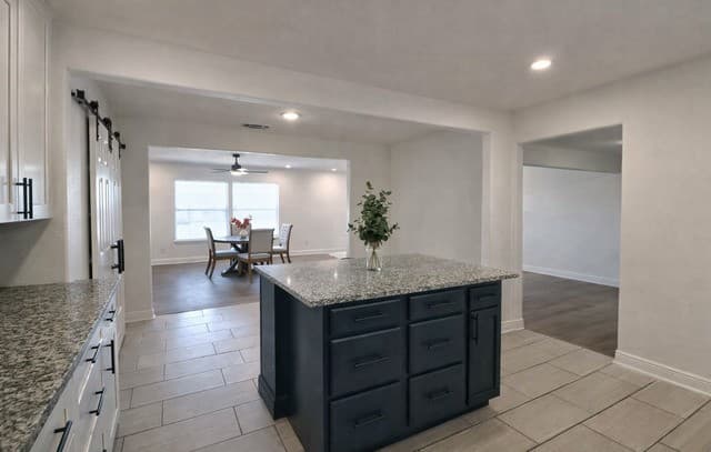 3-bedroom rental at 2231 Waverly Ave in San Antonio, TX — photo 4