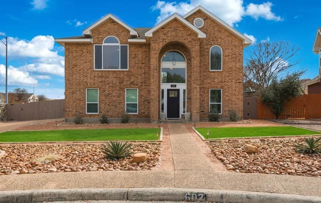 4-bedroom rental at 602 Lightstone in San Antonio, TX — photo 1