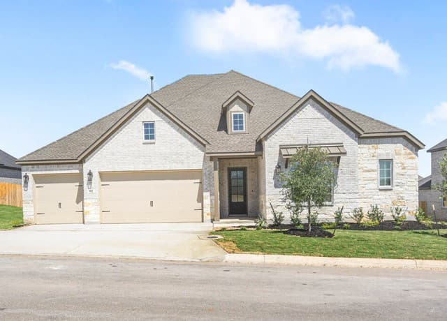 4-bedroom rental at 256 Lawrence Drive in Castroville, TX — photo 1