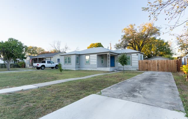 3-bedroom rental at 1523 Melissa Sue in San Antonio, TX — photo 1