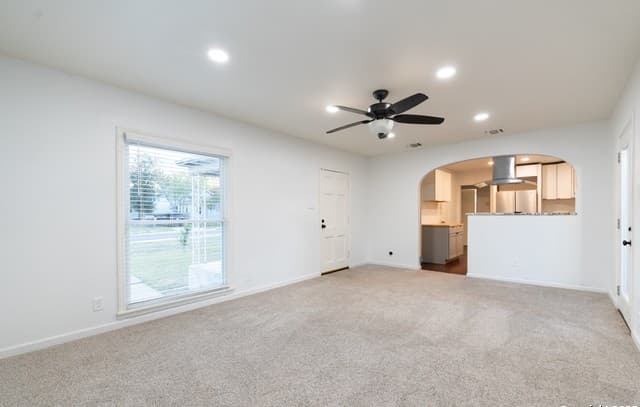 3-bedroom rental at 1523 Melissa Sue in San Antonio, TX — photo 5