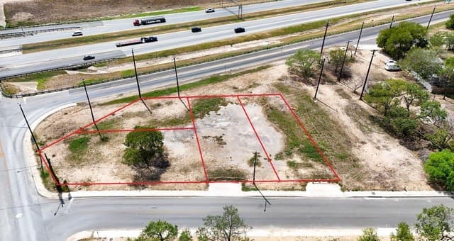 rental at 13407 LOT #1 Henze #1 in San Antonio, TX — photo 2