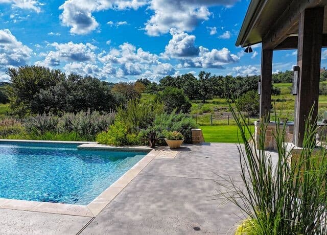 4-bedroom rental at 9750 Monken in Boerne, TX — photo 5