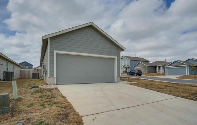 4-bedroom rental at 14103 Chemtou in San Antonio, TX — photo 2
