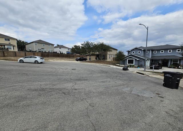 rental at 6719 Ambergris Cv in San Antonio, TX — photo 4