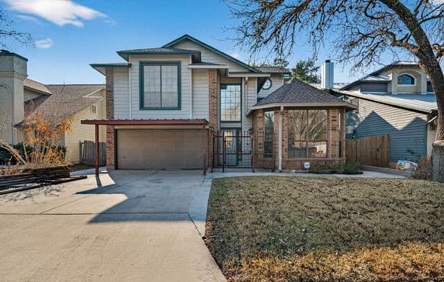 4-bedroom rental at 3311 Green Spg Dr in San Antonio, TX — photo 1