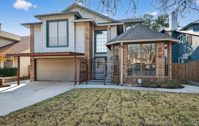 4-bedroom rental at 3311 Green Spg Dr in San Antonio, TX — photo 4