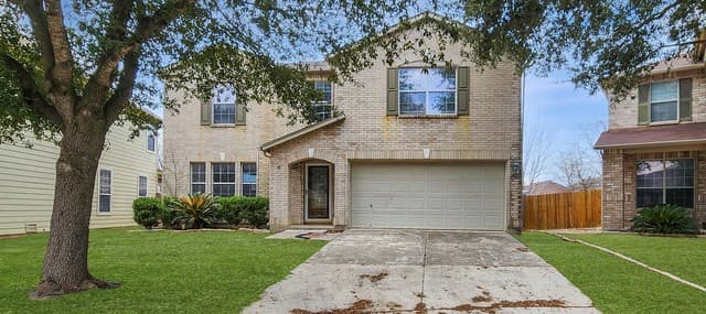 4-bedroom rental at 7927 Colonia in San Antonio, TX — photo 2