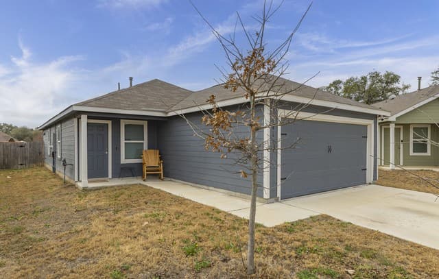 3-bedroom rental at 14632 Cregg Mill in San Antonio, TX — photo 1
