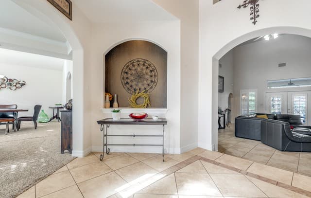 4-bedroom rental at 16502 Loma Landing in Helotes, TX — photo 5