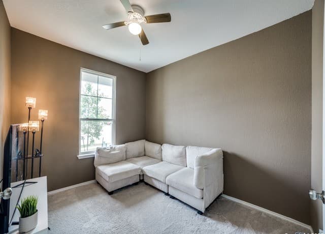3-bedroom rental at 177 Acorn in Boerne, TX — photo 3