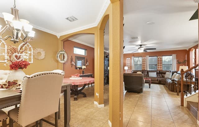 4-bedroom rental at 2219 Muuga in San Antonio, TX — photo 5