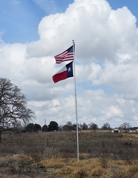 rental at 132 Santa Gertrudis in Sutherland Springs, TX — photo 4