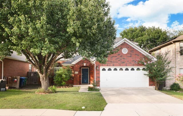 3-bedroom rental at 4611 Aspen View in San Antonio, TX — photo 1