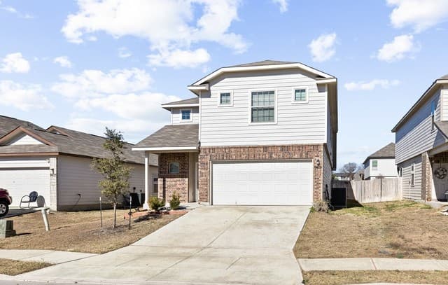 4-bedroom rental at 9419 Trap Rock in San Antonio, TX — photo 2