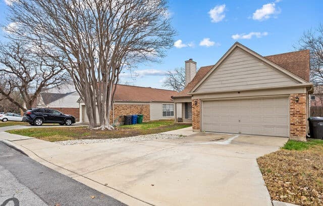 3-bedroom rental at 9135 Rue De Lis in San Antonio, TX — photo 3