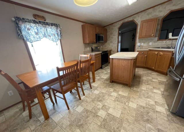 3-bedroom rental at 311 E Frio St in Dilley, TX — photo 1