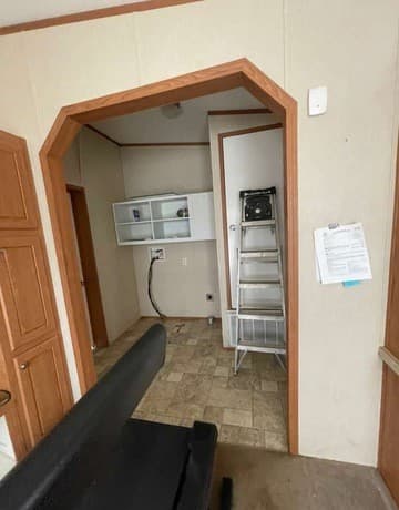 3-bedroom rental at 311 E Frio St in Dilley, TX — photo 5