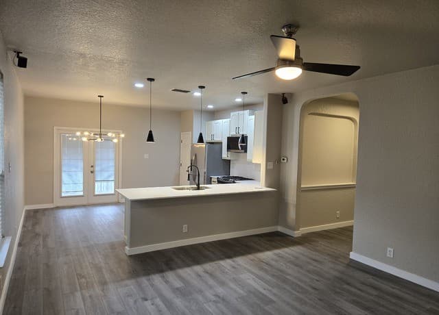 3-bedroom rental at 12127 Medina in San Antonio, TX — photo 2
