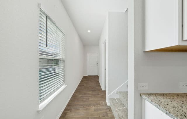 3-bedroom rental at 3727 Prairie Pond in San Antonio, TX — photo 3