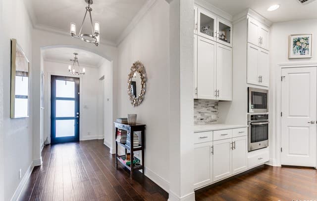 3-bedroom rental at 11202 Vance Jackson Rd #15 in San Antonio, TX — photo 3