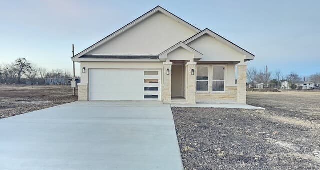 Home for sale at 12611 Toro Dr in Atascosa, TX — photo 4