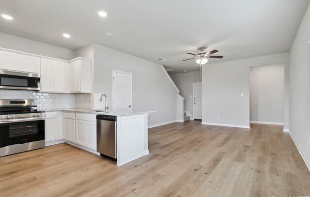 rental at 15526 Suess Hill in San Antonio, TX — photo 5