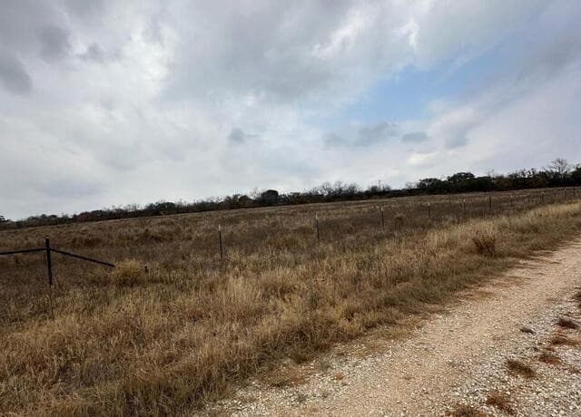 rental at 000 E Fm 462 in Moore, TX — photo 2