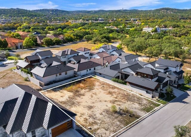 4-bedroom rental at 14 Dominion Meadows in San Antonio, TX — photo 3