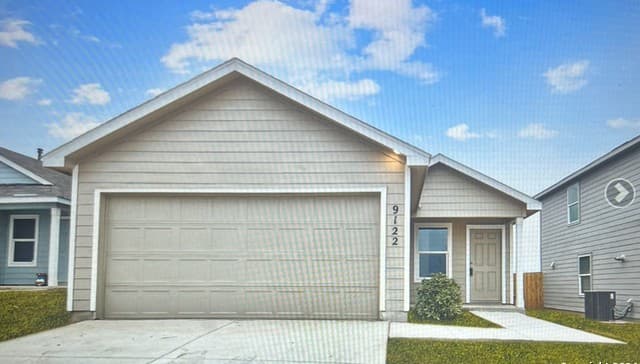 4-bedroom rental at 9122 Selene in San Antonio, TX — photo 2