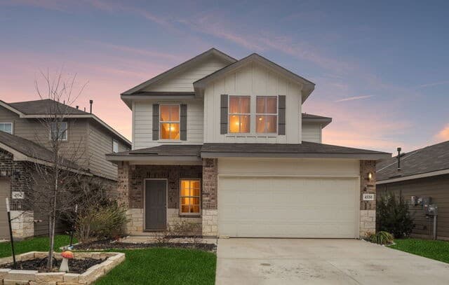 4-bedroom rental at 4550 Meerkat in Converse, TX — photo 1