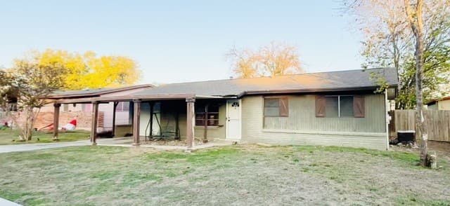 3-bedroom rental at 202 Michelle in Converse, TX — photo 1