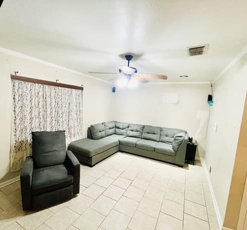 3-bedroom rental at 202 Michelle in Converse, TX — photo 3