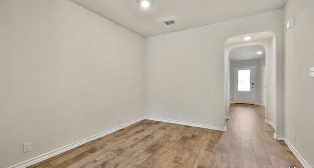 3-bedroom rental at 321 Singing Valley in Cibolo, TX — photo 4