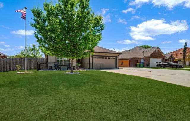Home for sale at 15820 Chippewa in Selma, TX — photo 3