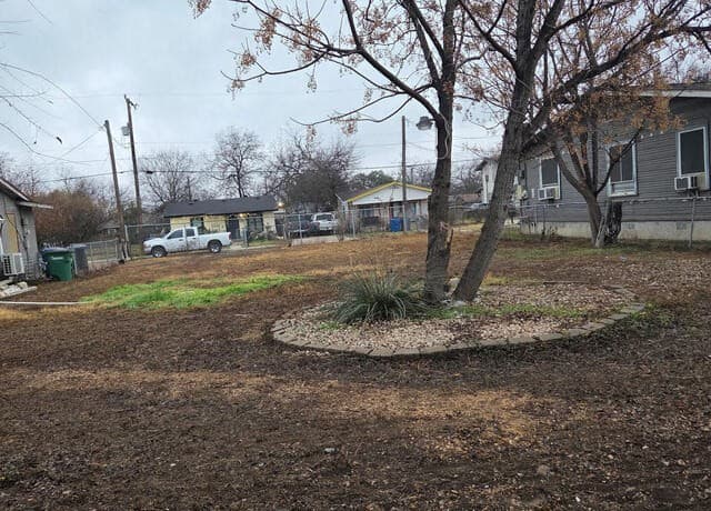 rental at 351 Sterling in San Antonio, TX — photo 5