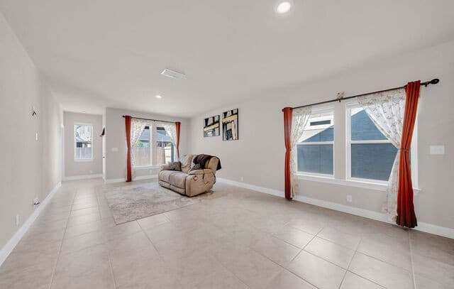 4-bedroom rental at 12688 Cotorra Springs in San Antonio, TX — photo 4