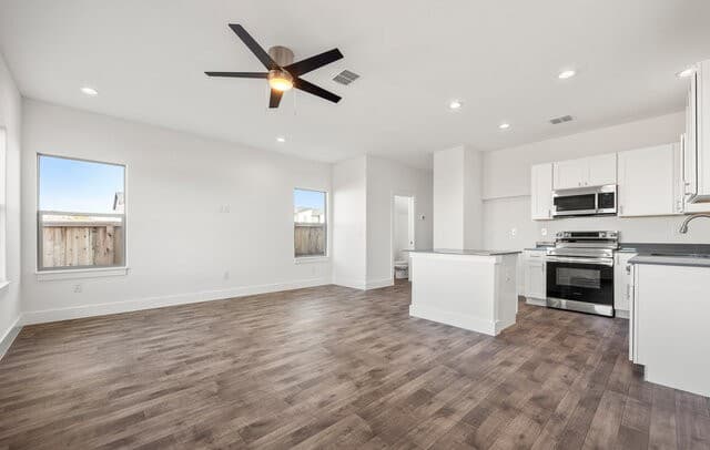 rental at 3362 Northwestern Dr in San Antonio, TX — photo 4