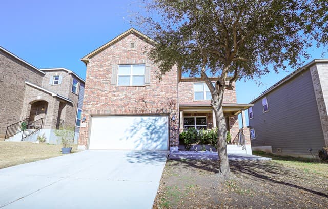 3-bedroom rental at 6723 Loma Blanca in San Antonio, TX — photo 1