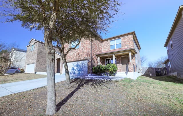 3-bedroom rental at 6723 Loma Blanca in San Antonio, TX — photo 2