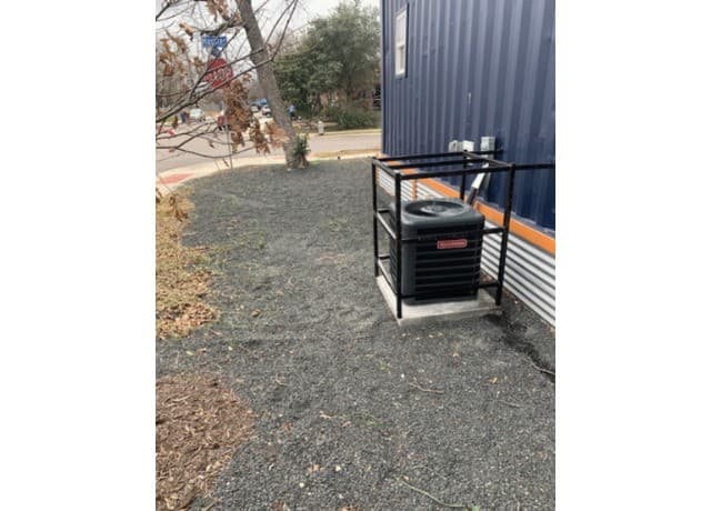 rental at 2601 Morales in San Antonio, TX — photo 4