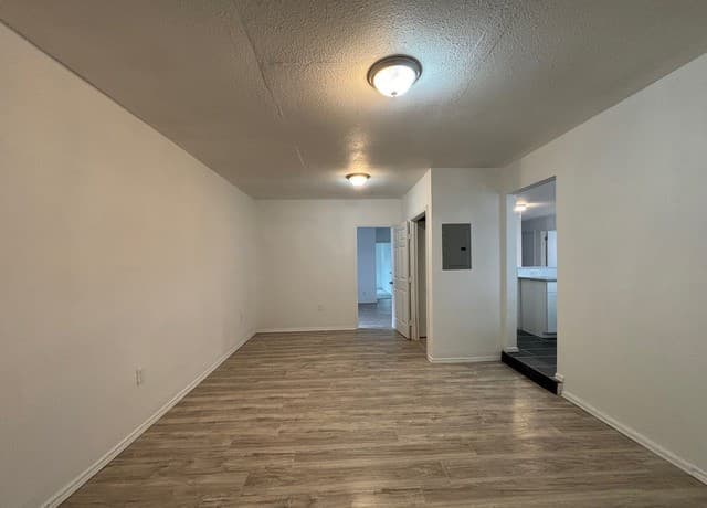 4-bedroom rental at 513 Fitch in San Antonio, TX — photo 4