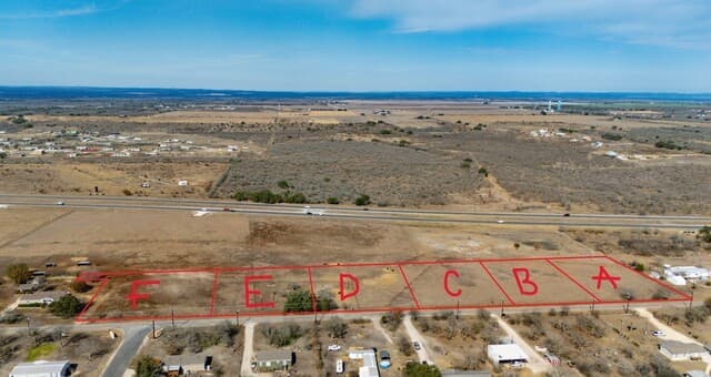 rental at LOT 2F Cr 4631 in Hondo, TX — photo 4