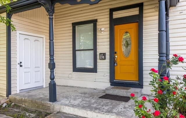 rental at 302 Lamar in San Antonio, TX — photo 2