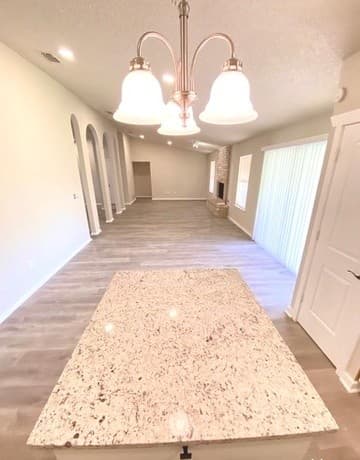3-bedroom rental at 5830 Royal Haven in San Antonio, TX — photo 4