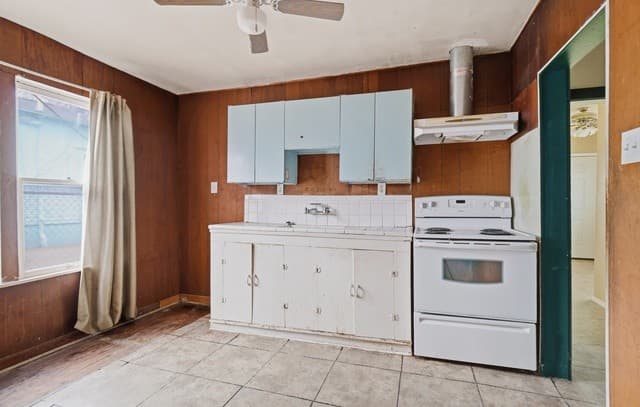 2-bedroom rental at 333 Hawthorne in San Antonio, TX — photo 4