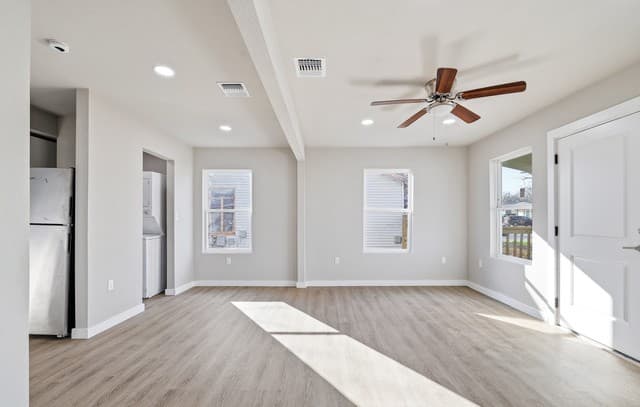3-bedroom rental at 2042 Hicks in San Antonio, TX — photo 3